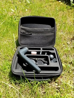 Novafon Schallwellengerät für die Behandlung von Pferden bei Muskelverspannungen.